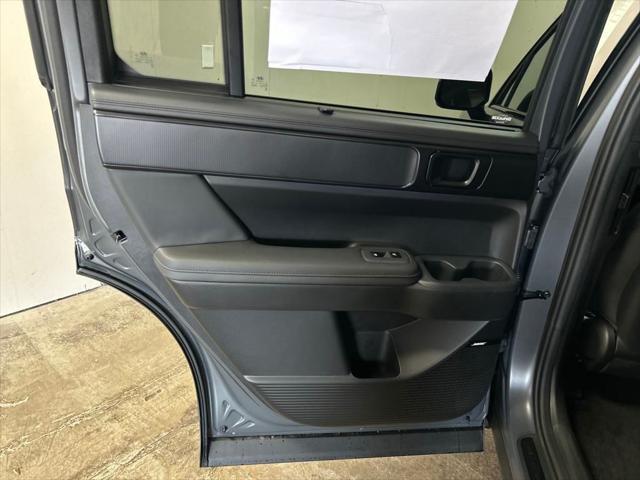 new 2025 Hyundai Santa Fe car, priced at $49,366