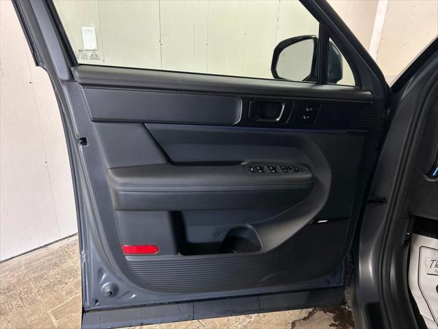 new 2025 Hyundai Santa Fe car, priced at $49,366