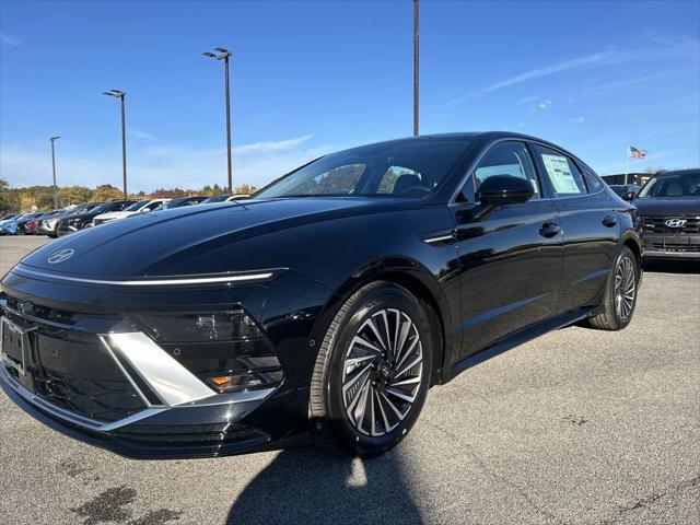 new 2024 Hyundai Sonata Hybrid car, priced at $38,895