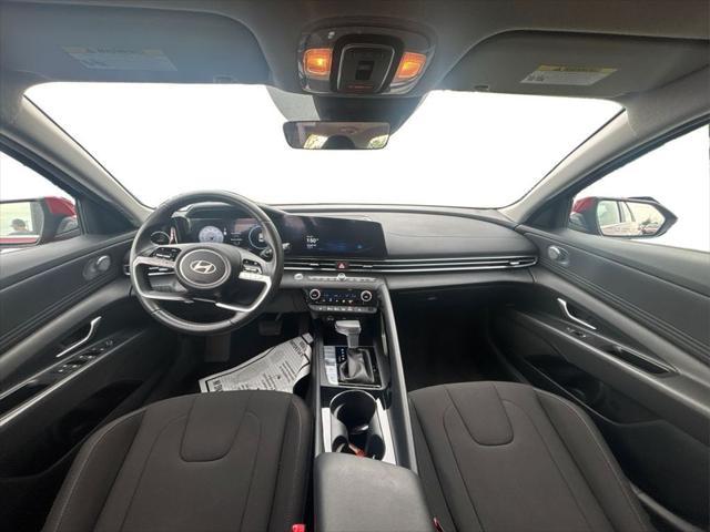 used 2025 Hyundai Elantra car
