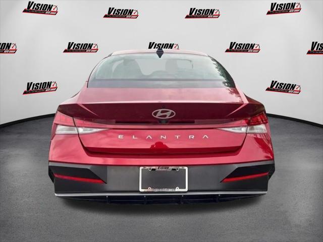used 2025 Hyundai Elantra car