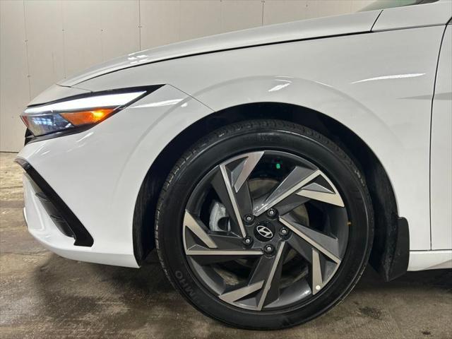 new 2024 Hyundai Elantra car, priced at $22,795
