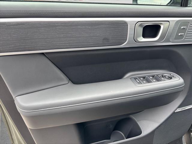 new 2025 Hyundai Santa Fe car, priced at $43,644
