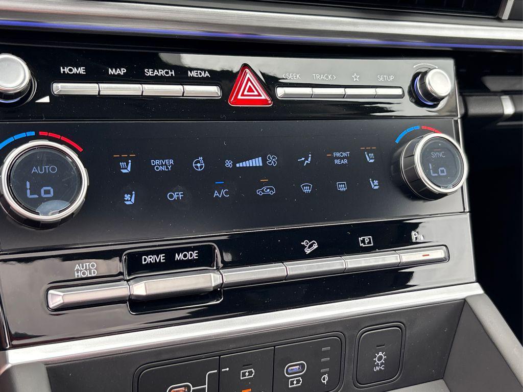 new 2025 Hyundai Santa Fe car, priced at $43,644