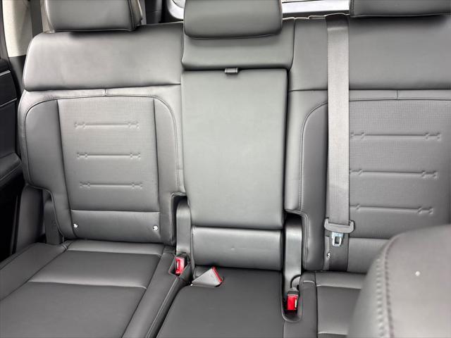 new 2025 Hyundai Santa Fe car, priced at $43,644