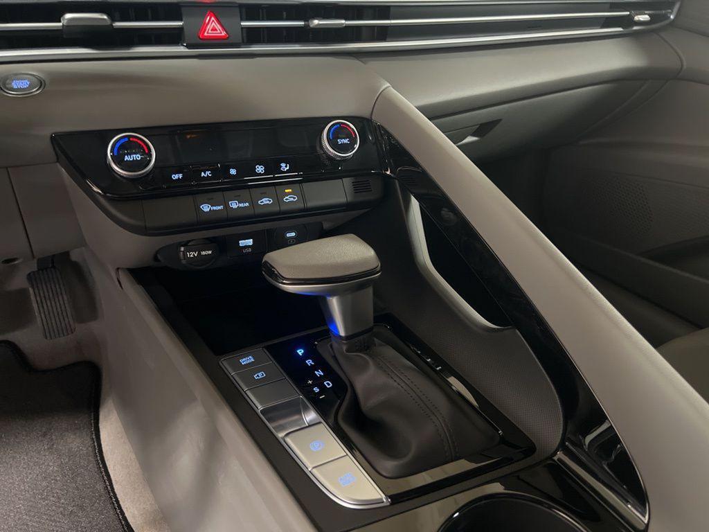 new 2025 Hyundai ELANTRA HEV car, priced at $25,065