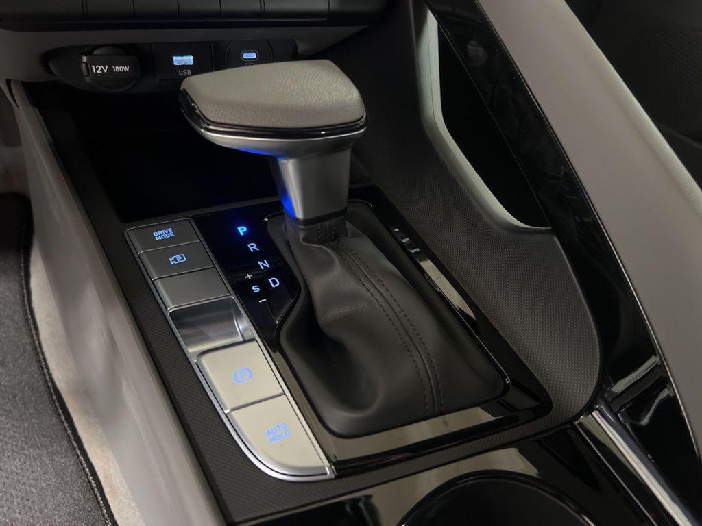 new 2025 Hyundai ELANTRA HEV car, priced at $25,065