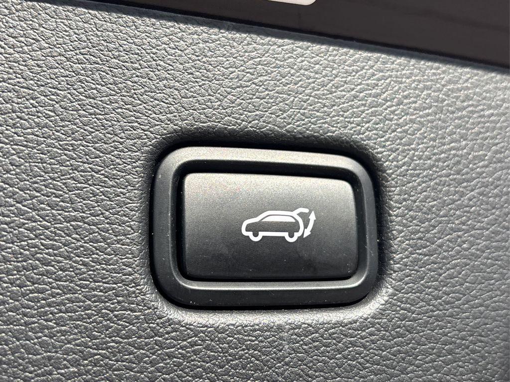 used 2024 Hyundai Palisade car, priced at $41,839