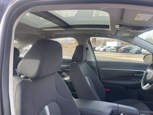 new 2024 Hyundai Sonata car, priced at $29,175
