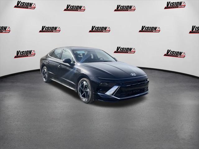 new 2024 Hyundai Sonata car, priced at $29,175
