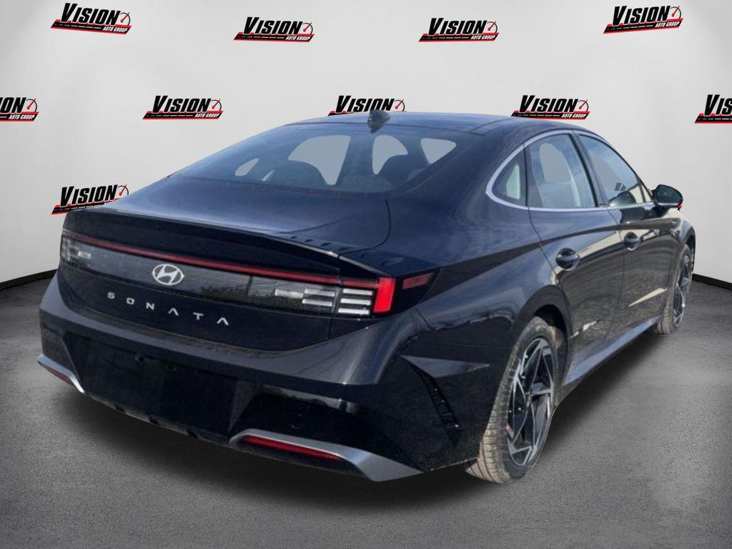 new 2024 Hyundai Sonata car, priced at $29,175