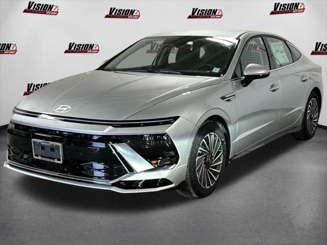 new 2025 Hyundai Sonata Hybrid car, priced at $31,940