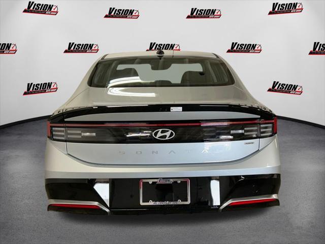 new 2025 Hyundai Sonata Hybrid car, priced at $31,940