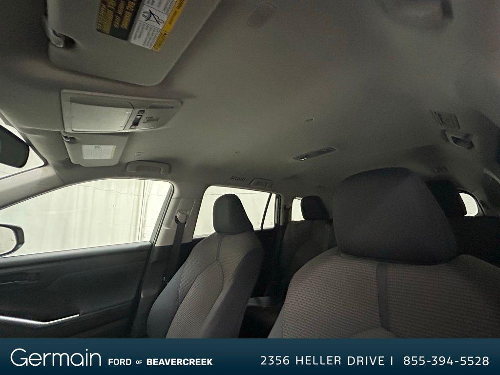 used 2024 Toyota Highlander car, priced at $38,995