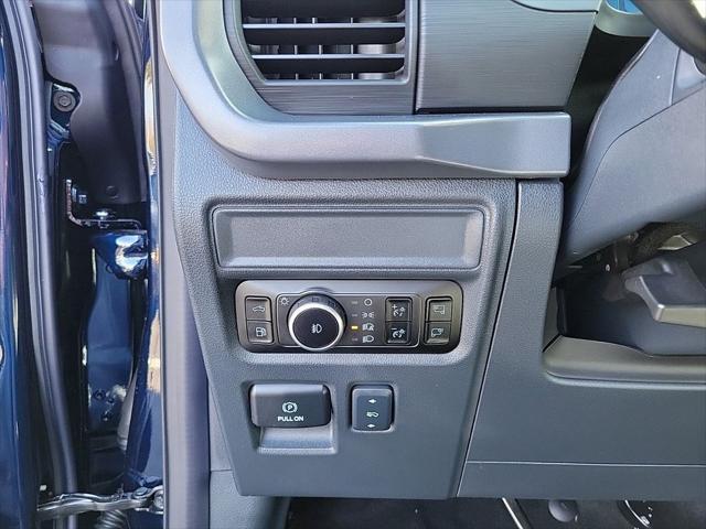 new 2025 Ford F-150 car, priced at $63,302