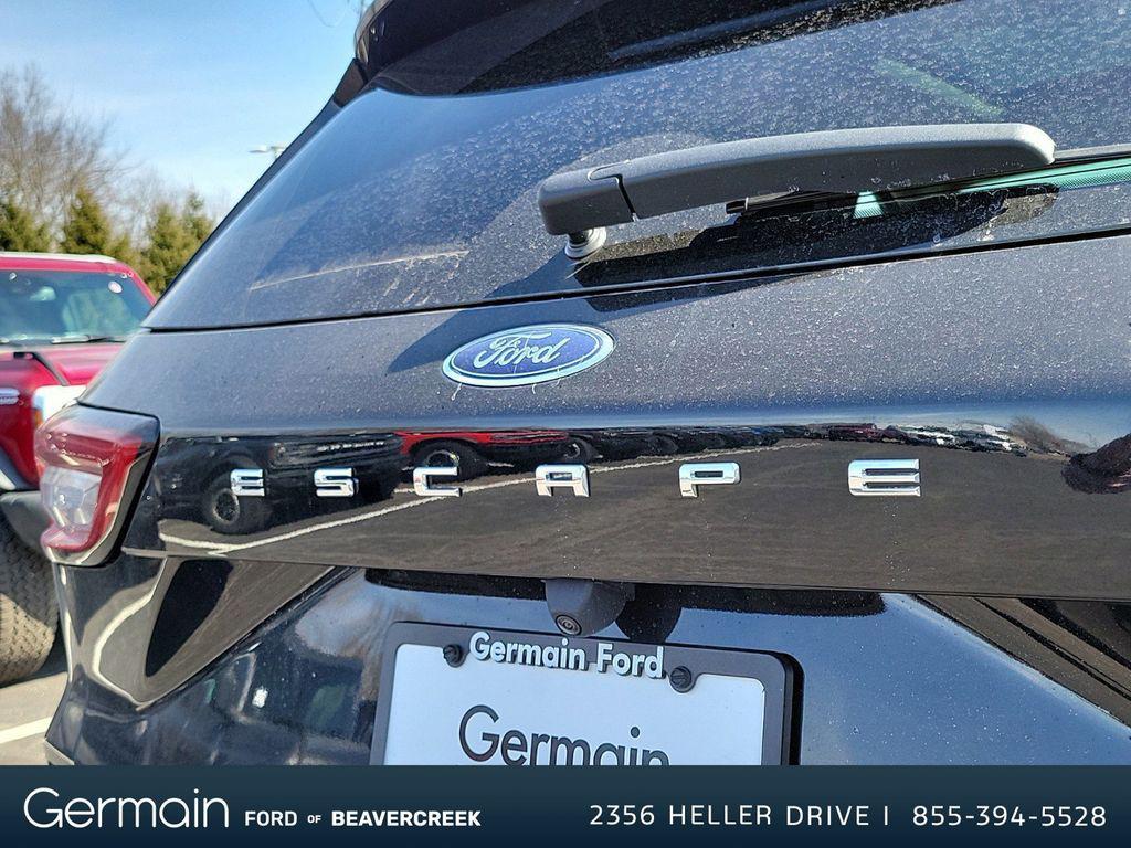 new 2025 Ford Escape PHEV car, priced at $38,801