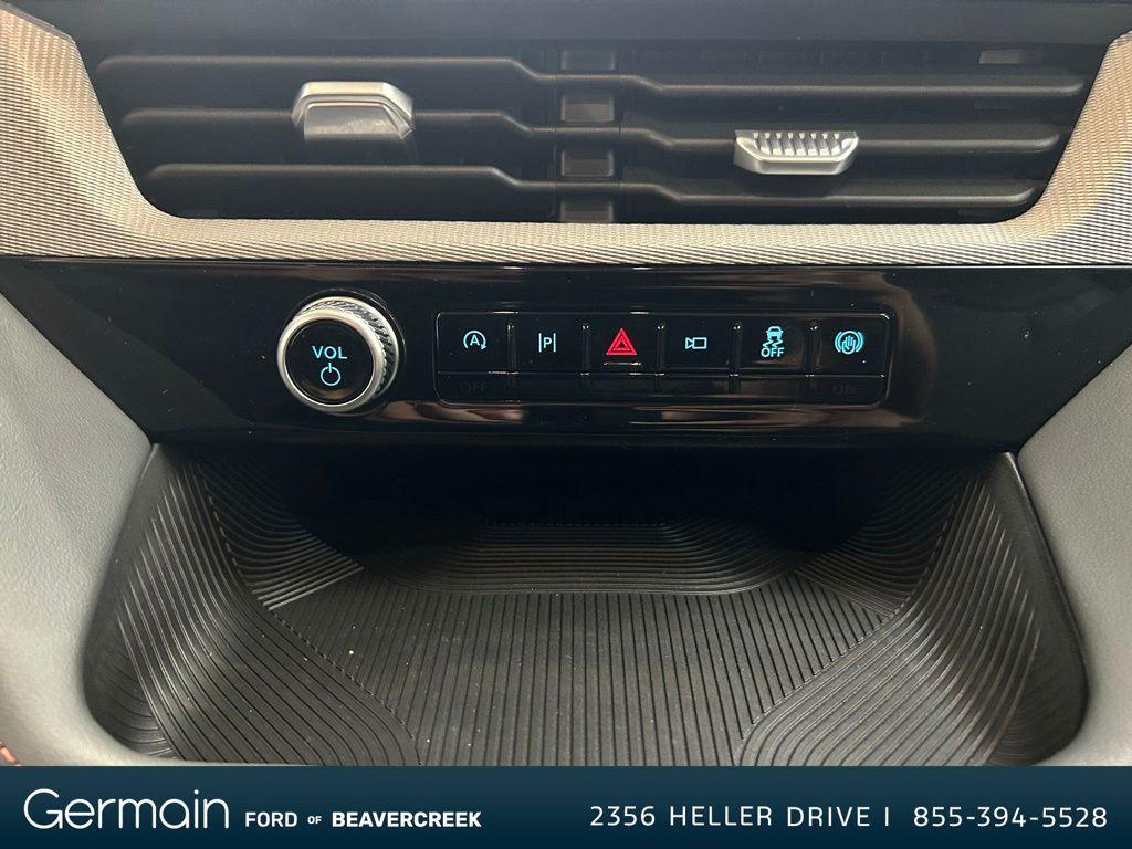 new 2025 Ford Explorer car, priced at $47,498