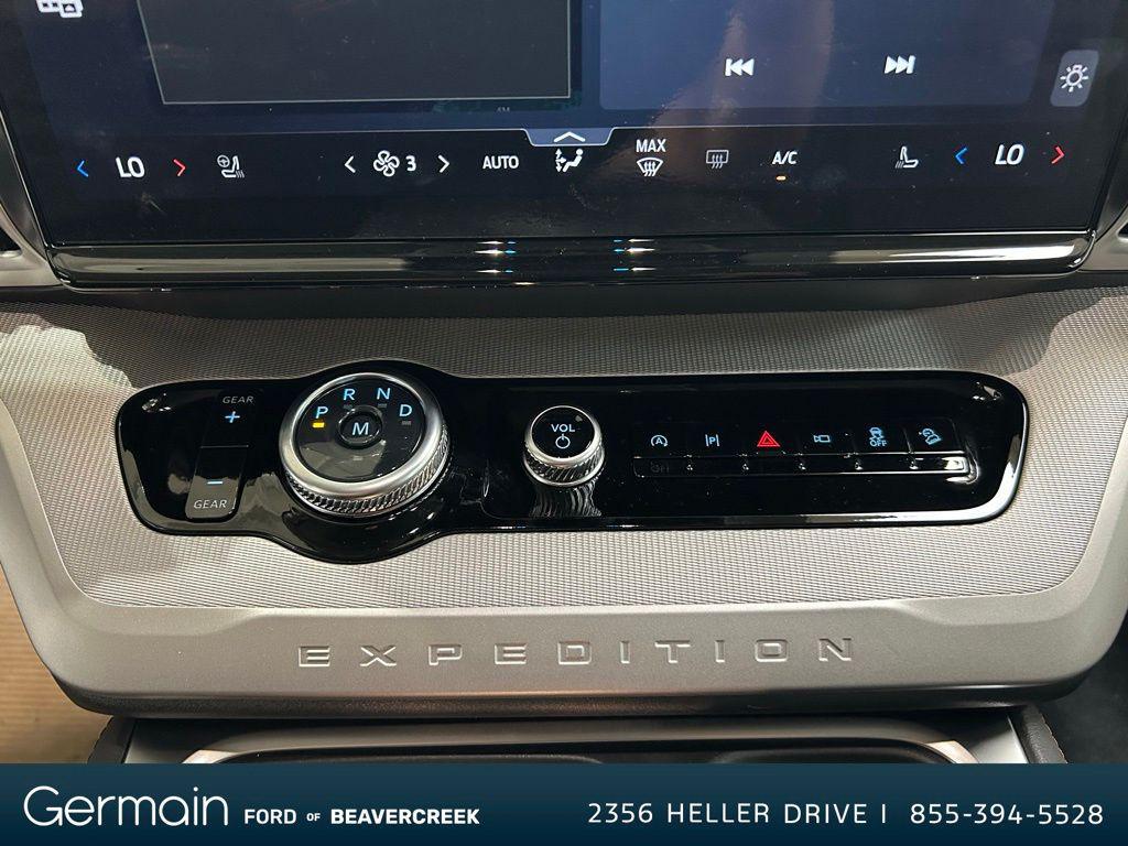new 2025 Ford Expedition car, priced at $69,455