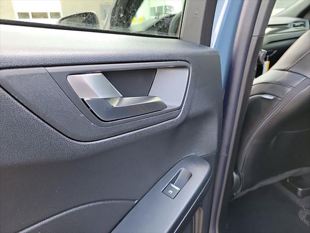 new 2025 Ford Escape car, priced at $32,180