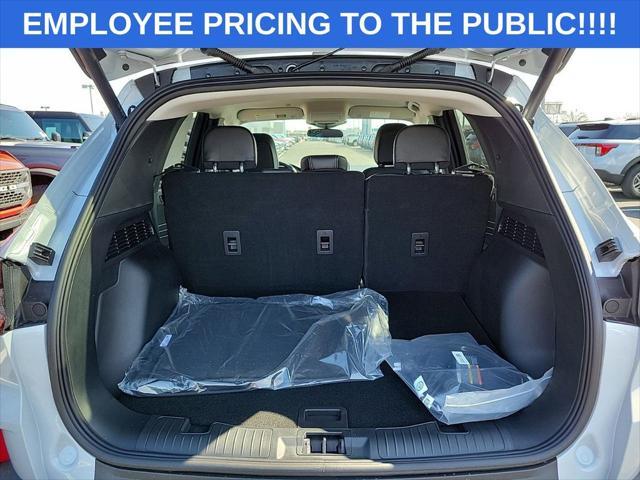new 2025 Ford Escape car, priced at $33,944