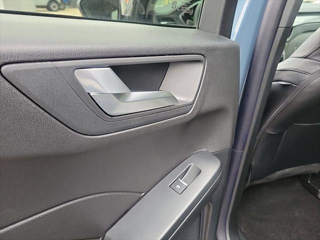 new 2025 Ford Escape car, priced at $33,946