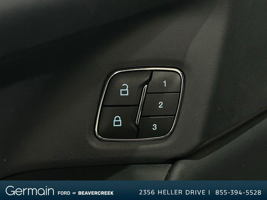 used 2023 Ford Expedition car, priced at $52,389