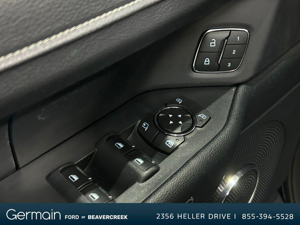 used 2022 Ford Expedition car, priced at $45,995