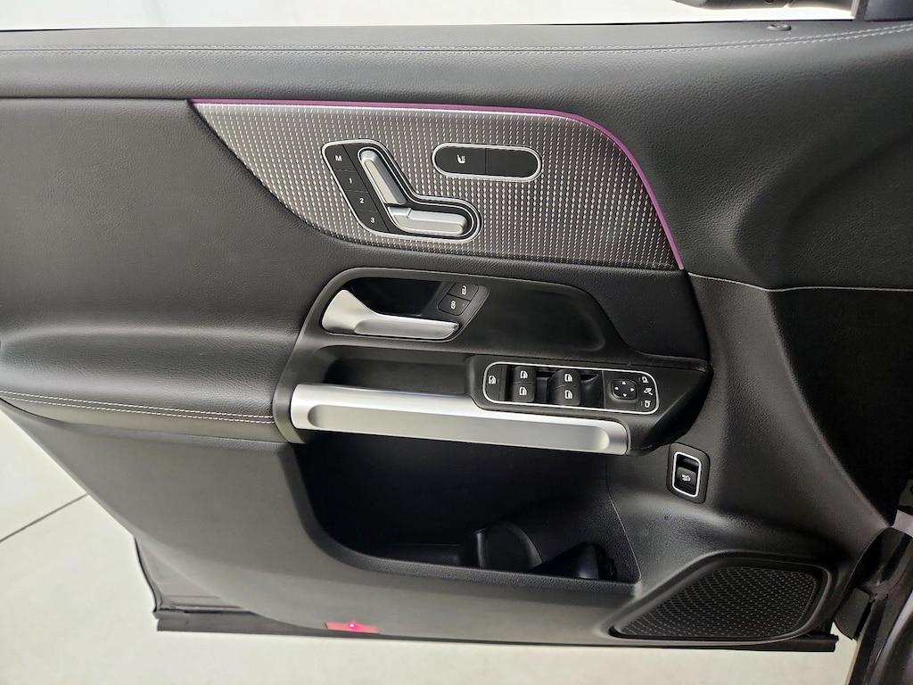 used 2021 Mercedes-Benz GLB 250 car, priced at $29,998
