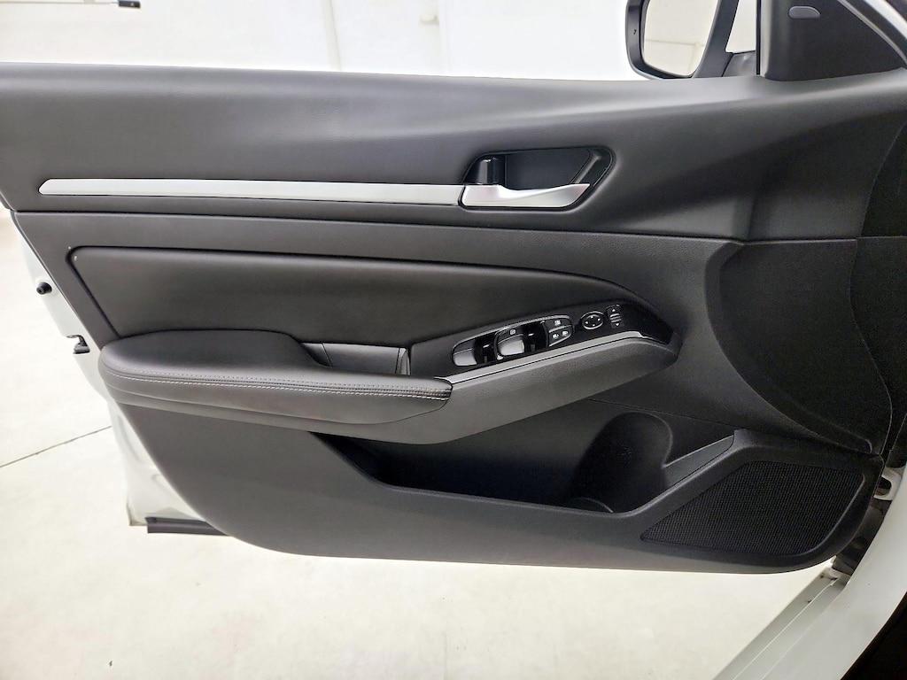 used 2023 Nissan Altima car, priced at $21,998