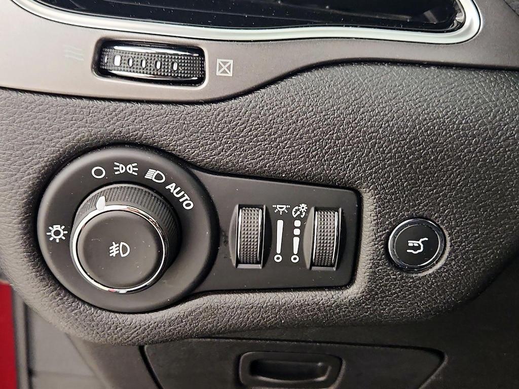 used 2020 Jeep Cherokee car, priced at $21,998