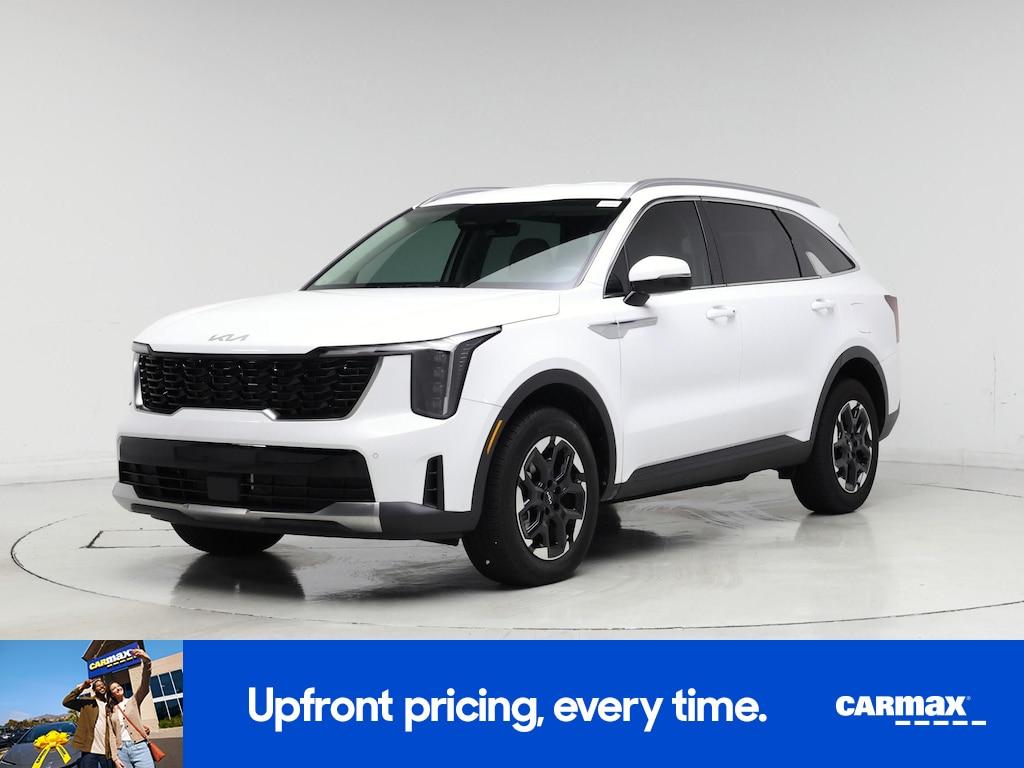 used 2024 Kia Sorento car, priced at $33,998