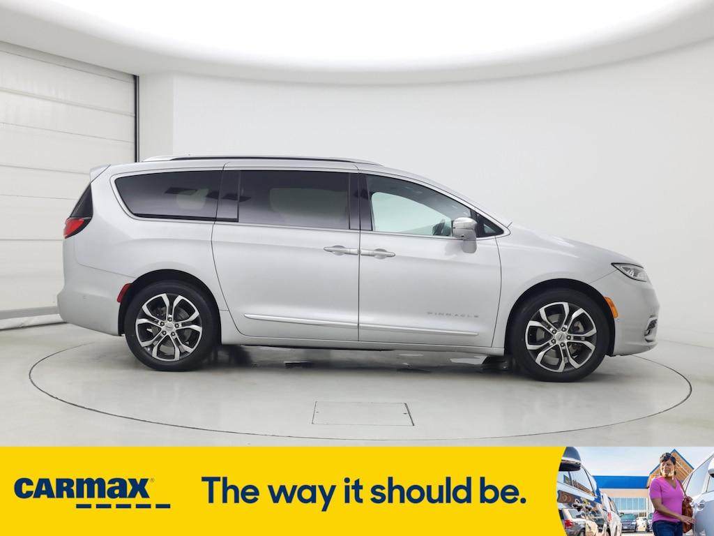 used 2022 Chrysler Pacifica car, priced at $34,998