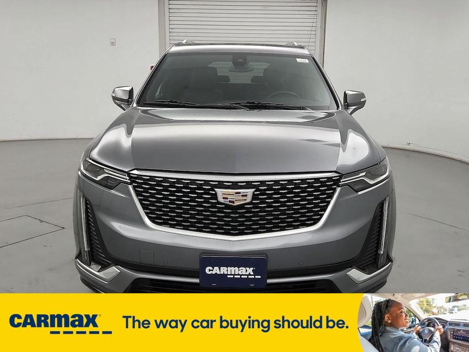 used 2021 Cadillac XT6 car, priced at $33,998