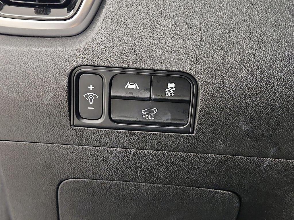 used 2022 Kia Sorento car, priced at $35,998