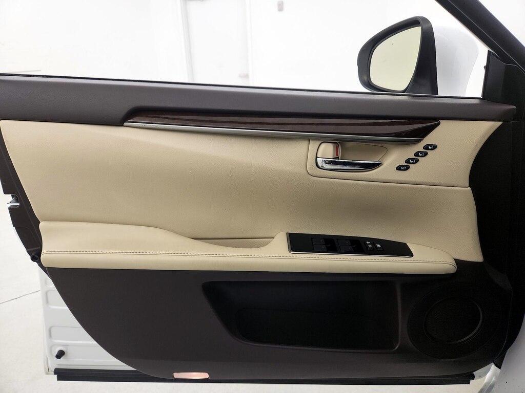 used 2016 Lexus ES 300h car, priced at $21,998