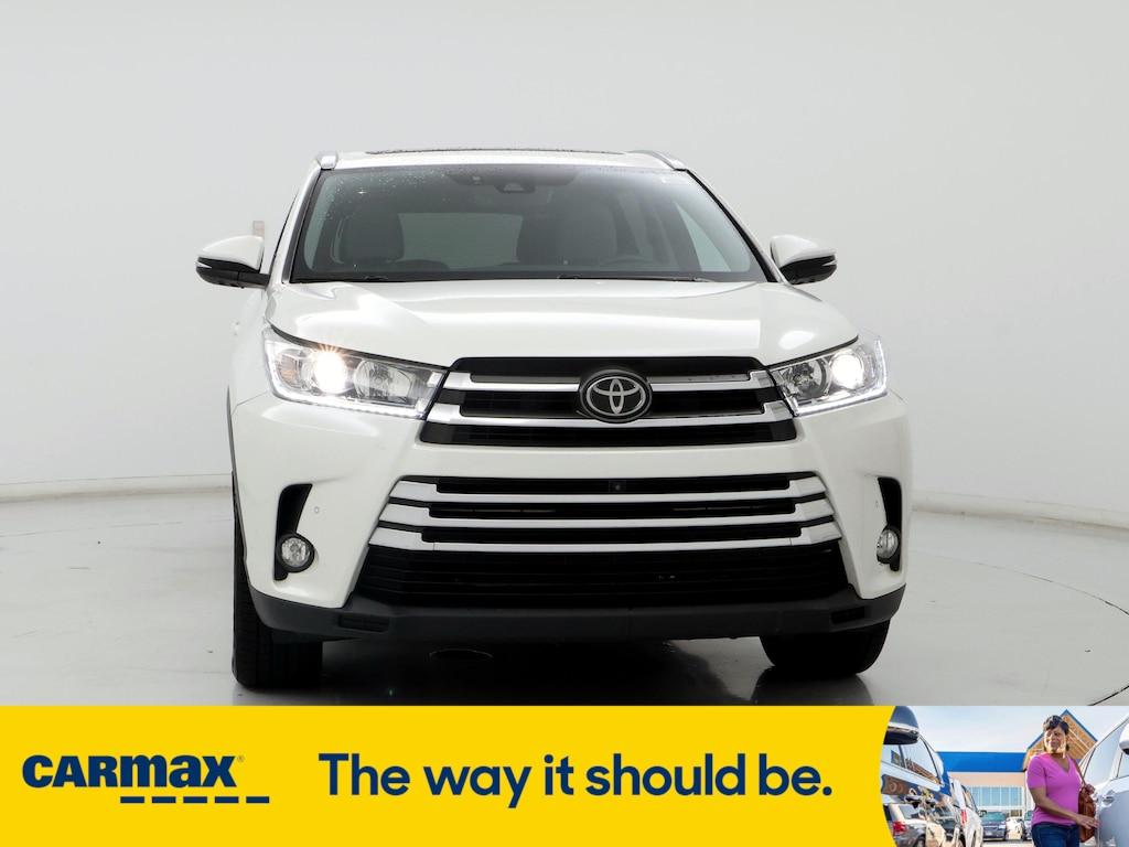 used 2018 Toyota Highlander car, priced at $26,998