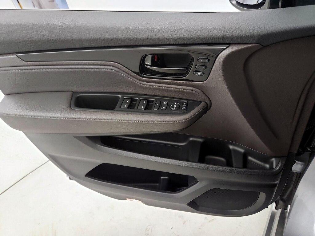 used 2023 Honda Odyssey car, priced at $39,998