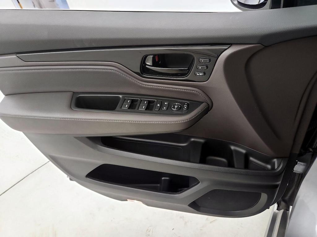 used 2023 Honda Odyssey car, priced at $40,998