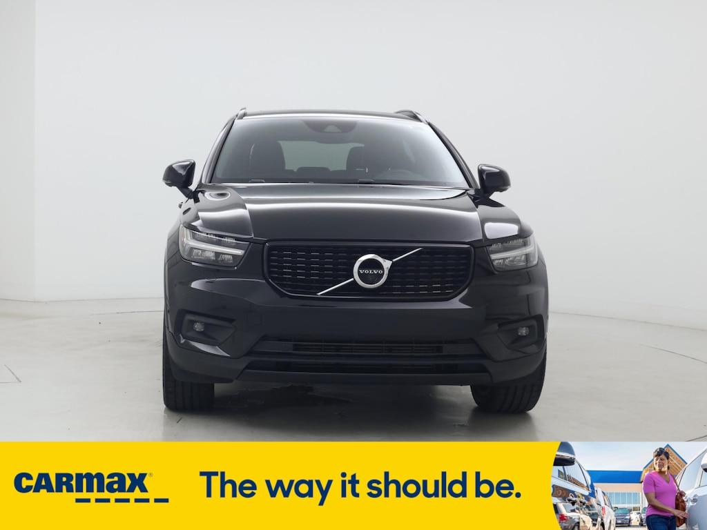 used 2019 Volvo XC40 car, priced at $24,998