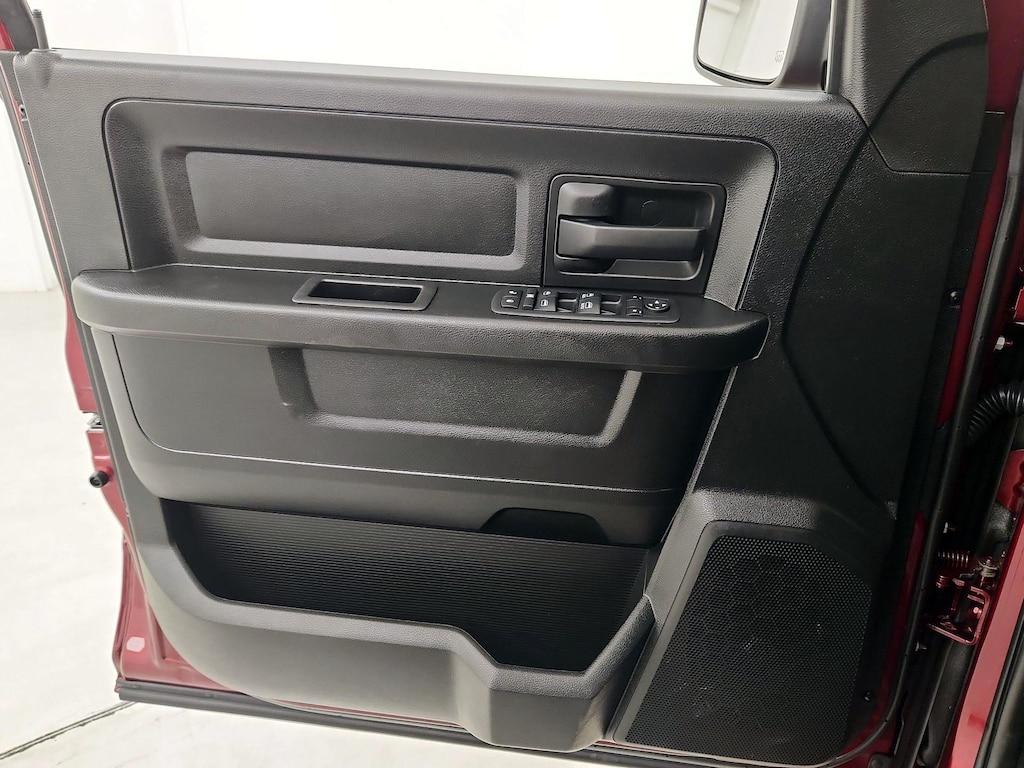 used 2019 Ram 1500 Classic car, priced at $28,998