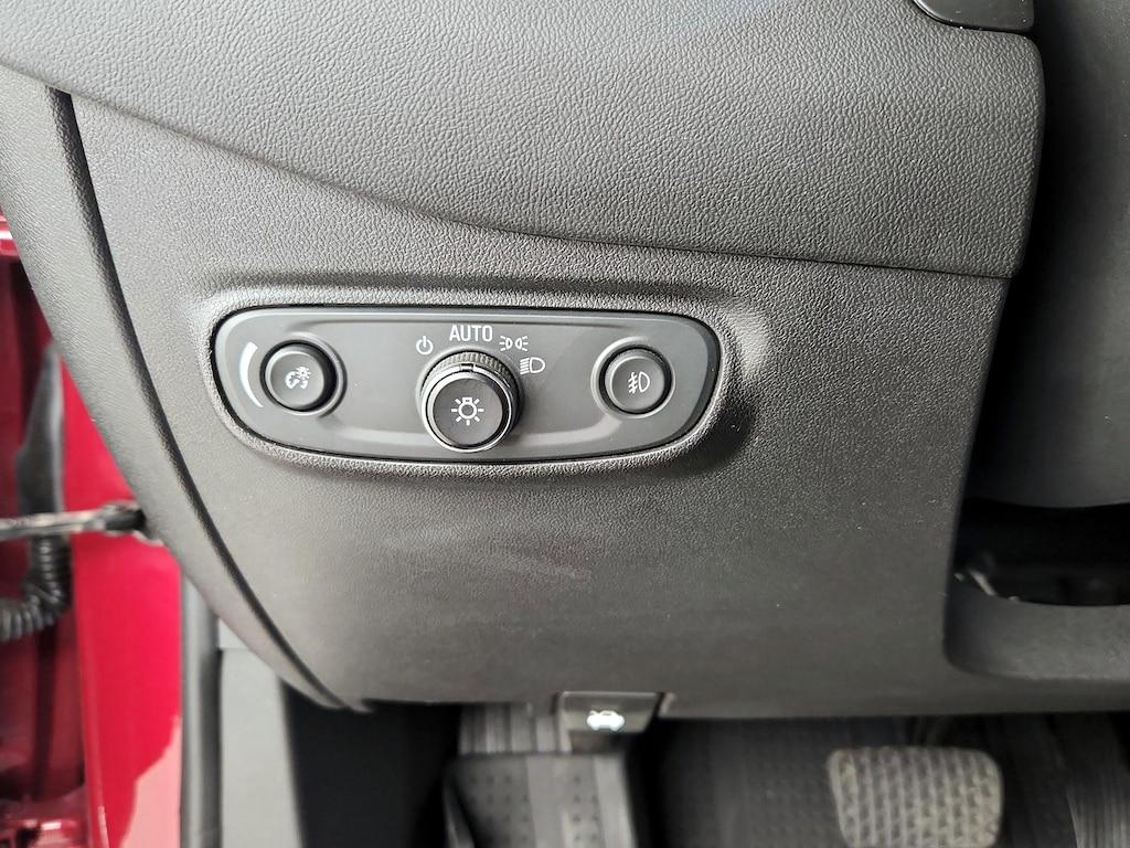 used 2020 Chevrolet Equinox car, priced at $20,998
