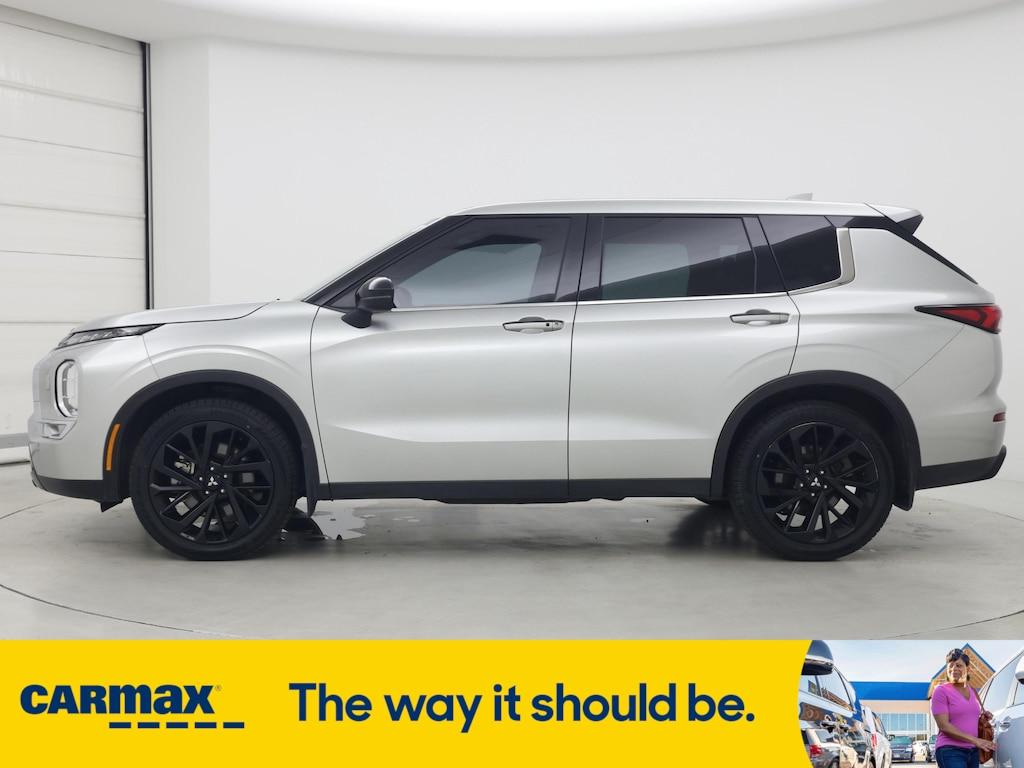 used 2022 Mitsubishi Outlander car, priced at $25,998