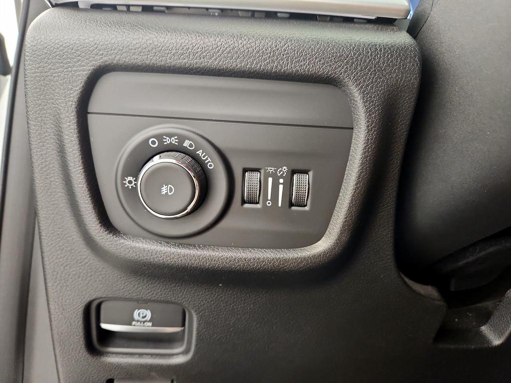 used 2022 Jeep Grand Cherokee car, priced at $31,998