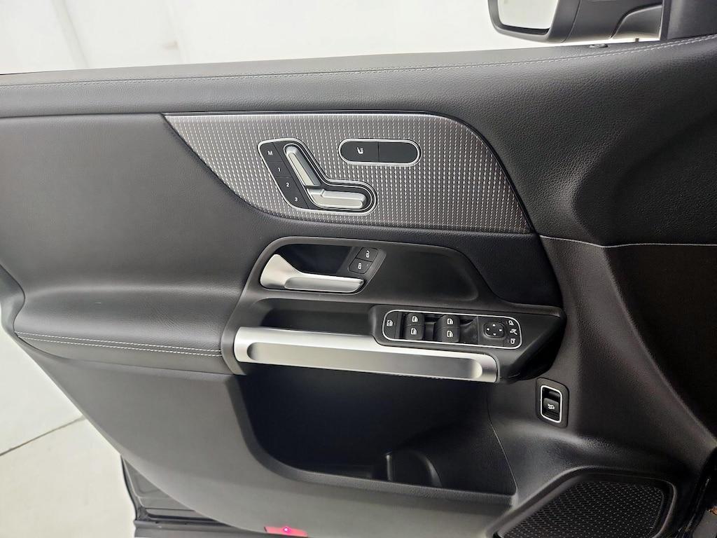 used 2021 Mercedes-Benz GLB 250 car, priced at $30,998
