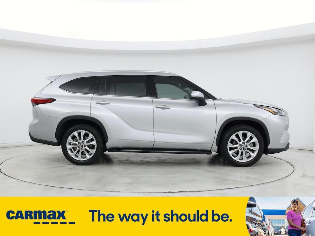 used 2023 Toyota Highlander car, priced at $38,998