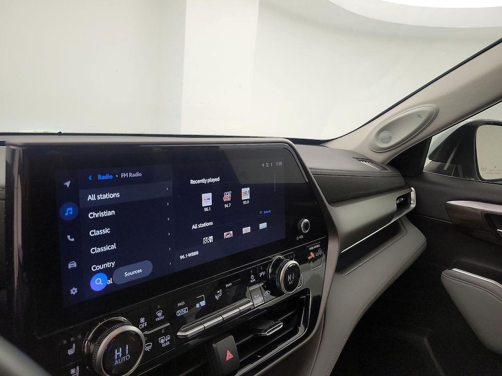 used 2023 Toyota Highlander car, priced at $38,998