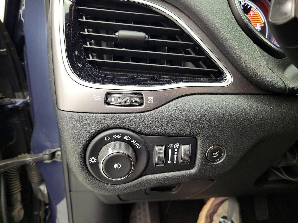 used 2019 Jeep Cherokee car, priced at $20,998