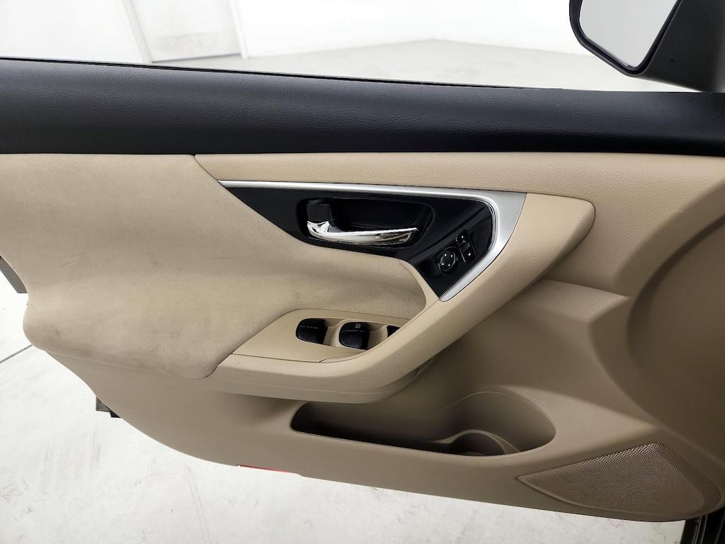 used 2014 Nissan Altima car, priced at $12,998