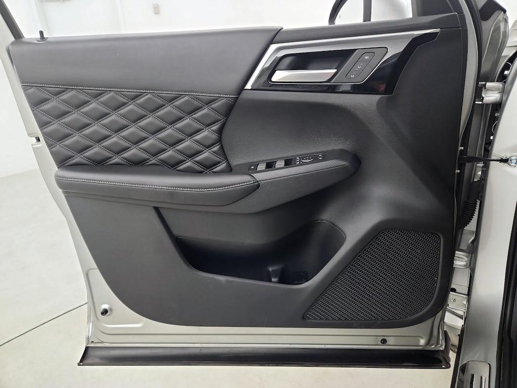 used 2022 Mitsubishi Outlander car, priced at $27,998