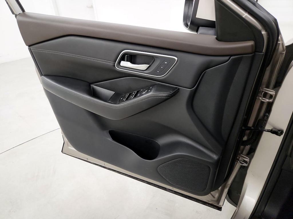 used 2021 Nissan Rogue car, priced at $23,998